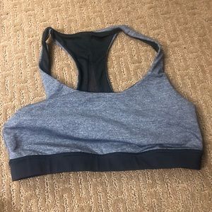 Lululemon bra tip size 8